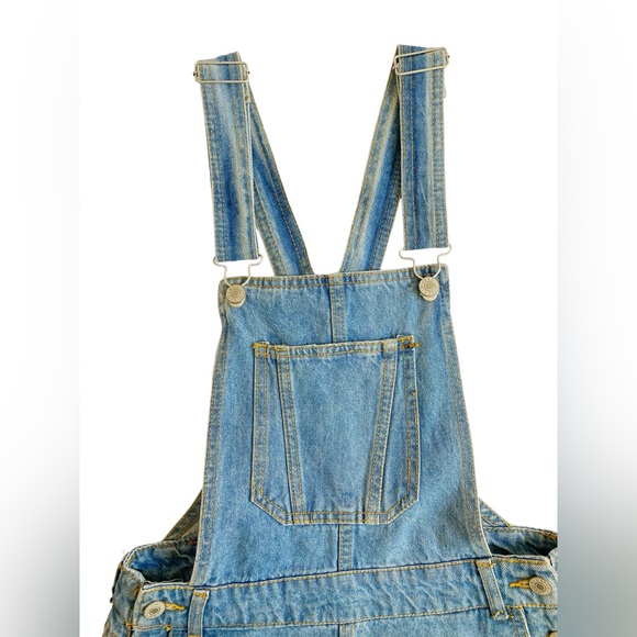 ✨Love Tree✨ Denim Overalls Mini Dress Size S - Picture 3 of 8